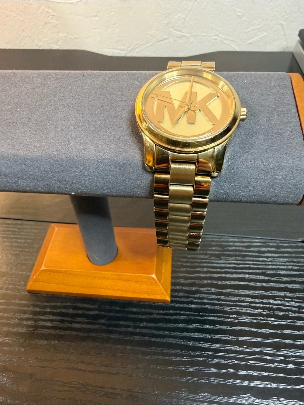 Michael Kors pre owned